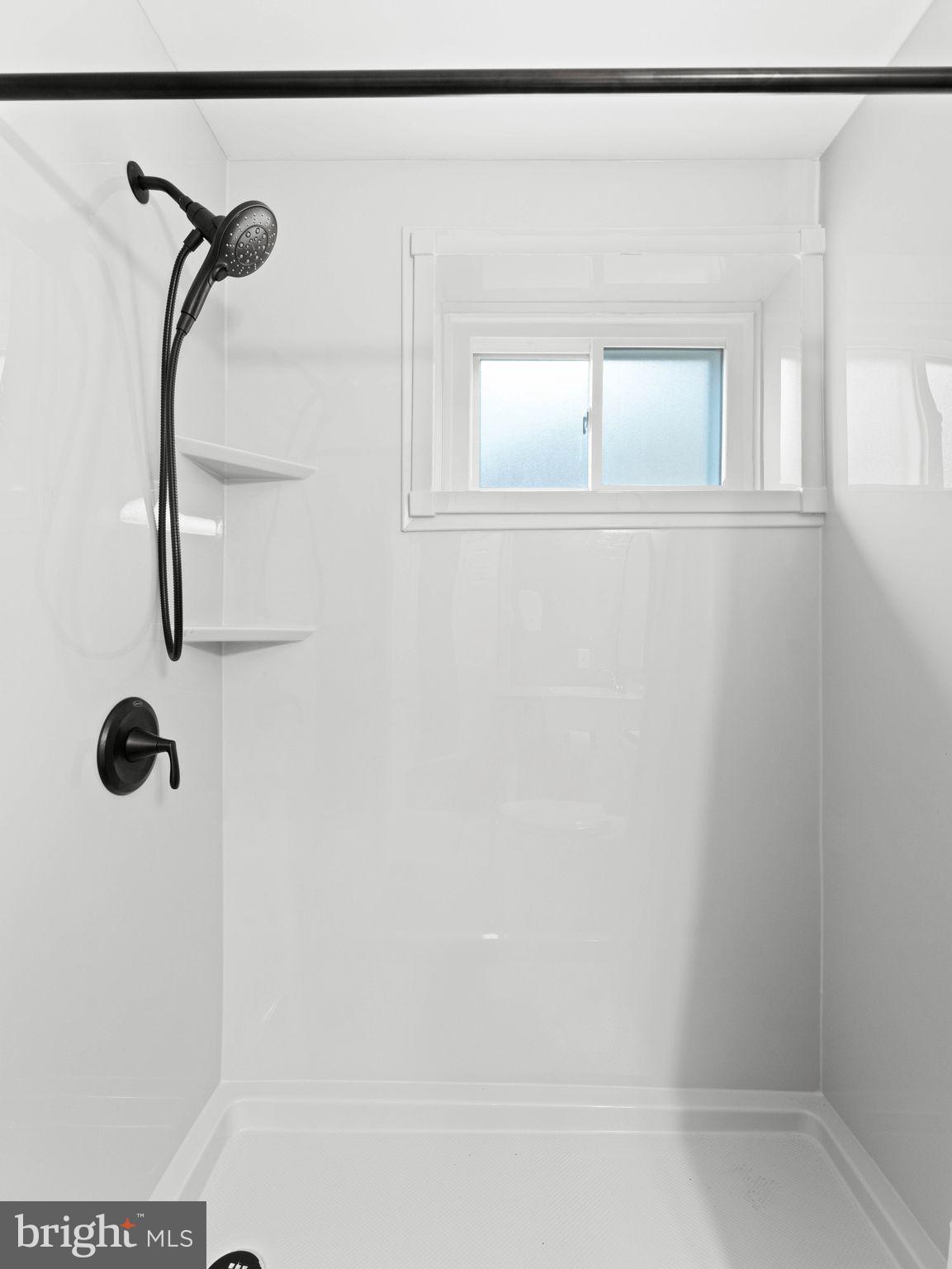 335 E LANCASTER AVENUE E-5