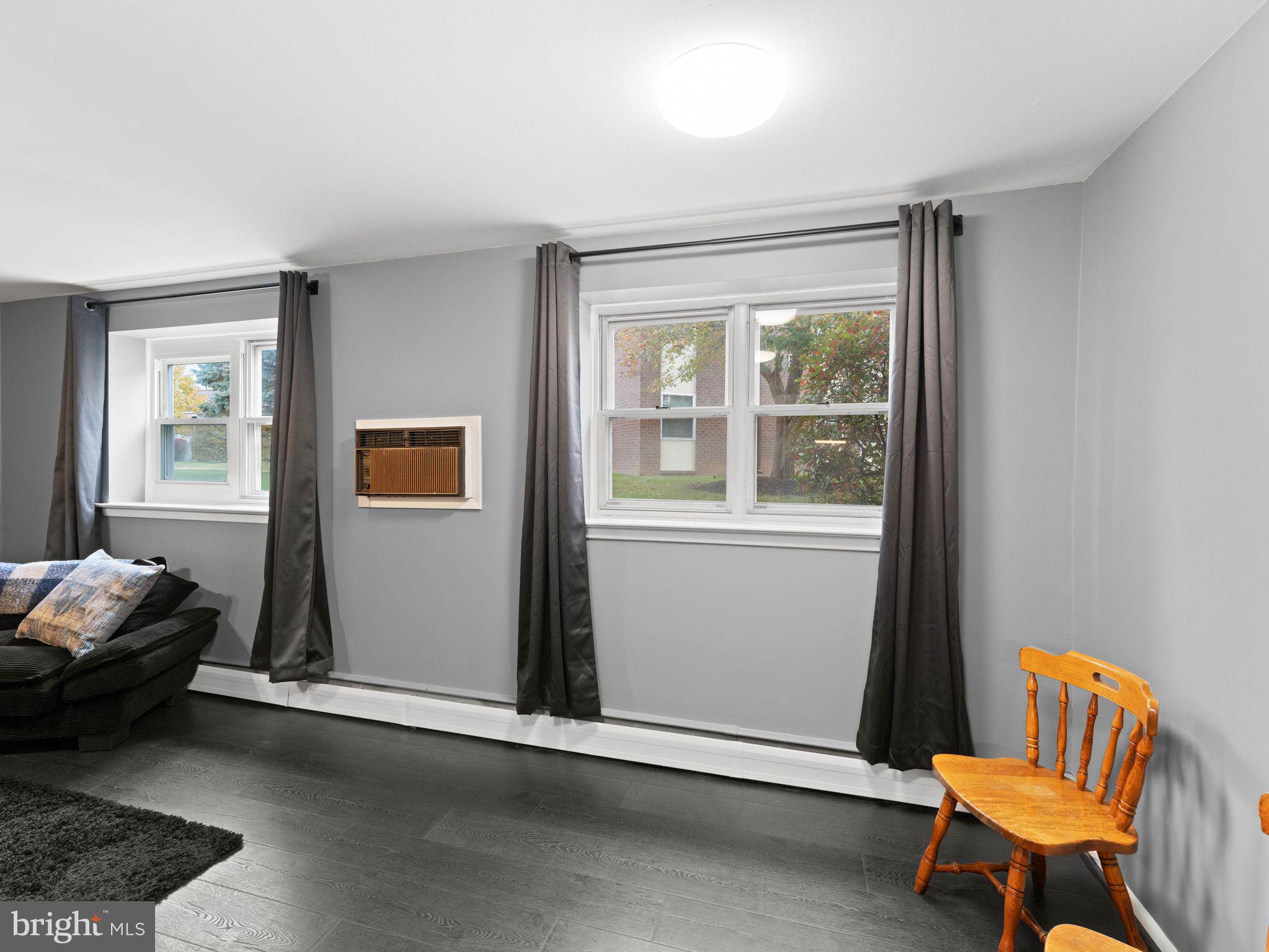 335 E LANCASTER AVENUE E-5