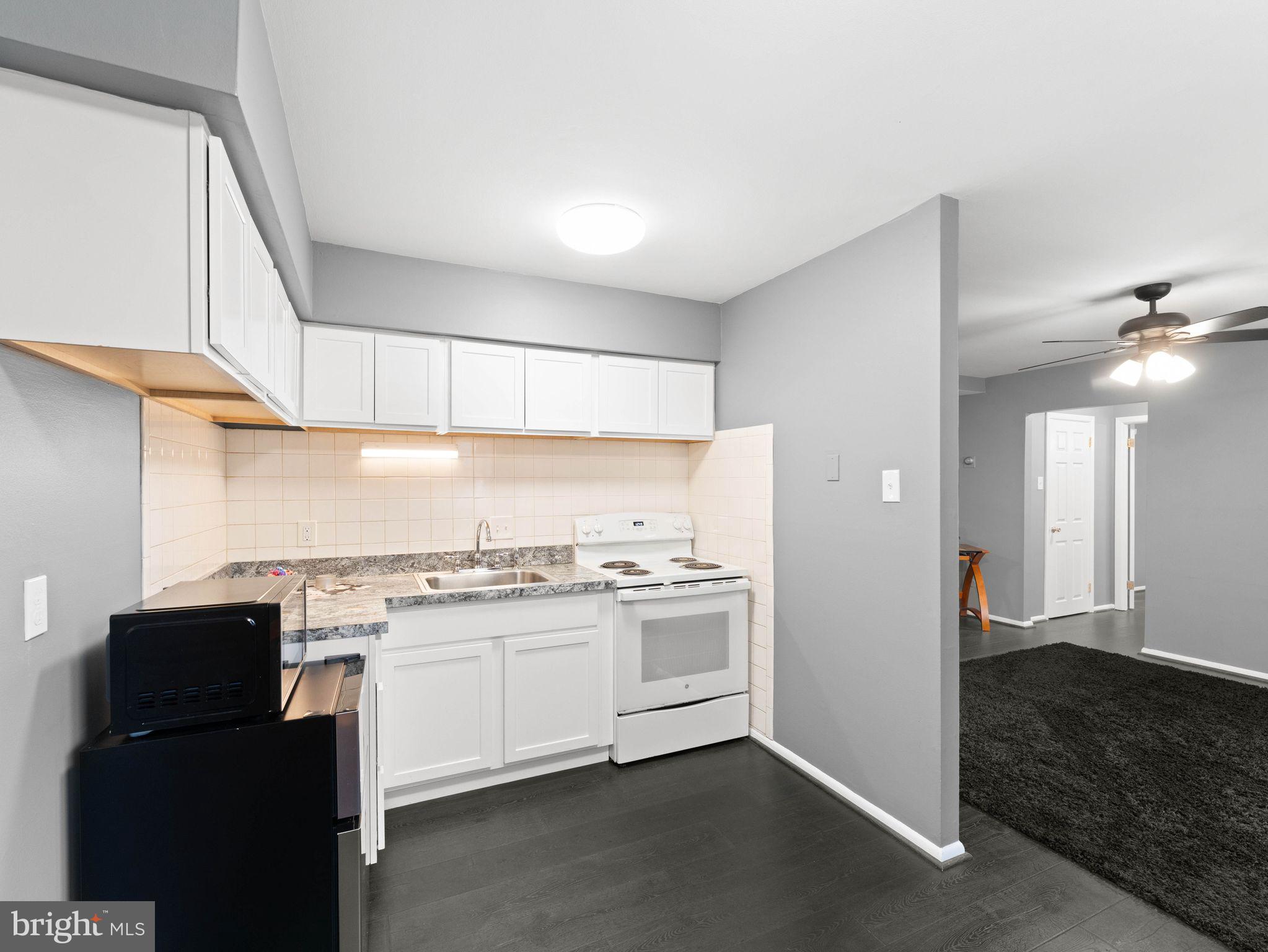 335 E LANCASTER AVENUE E-5