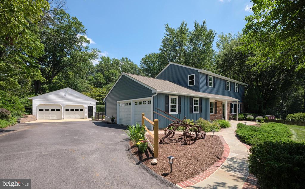 60 HILLTOP DRIVE