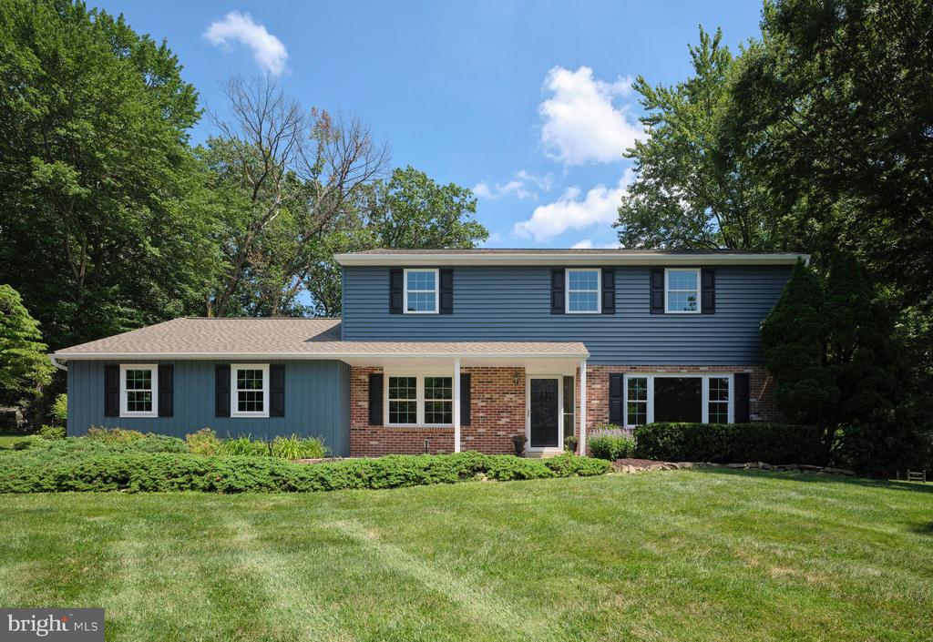 60 HILLTOP DRIVE