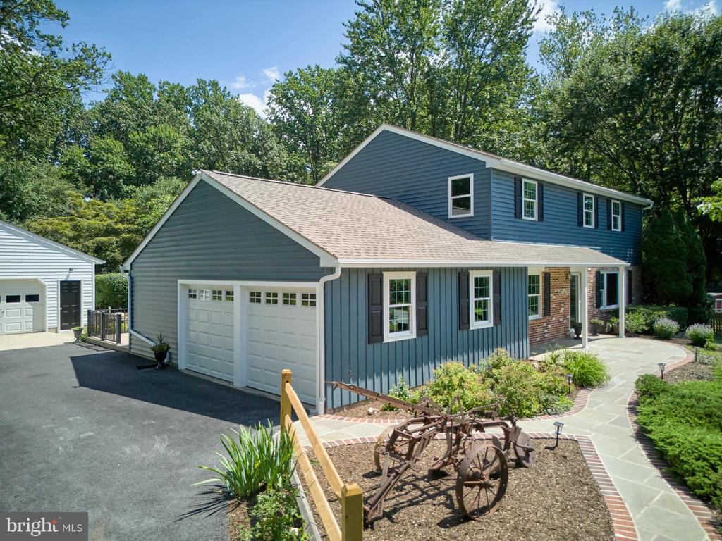 60 HILLTOP DRIVE