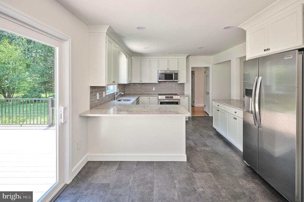 60 HILLTOP DRIVE