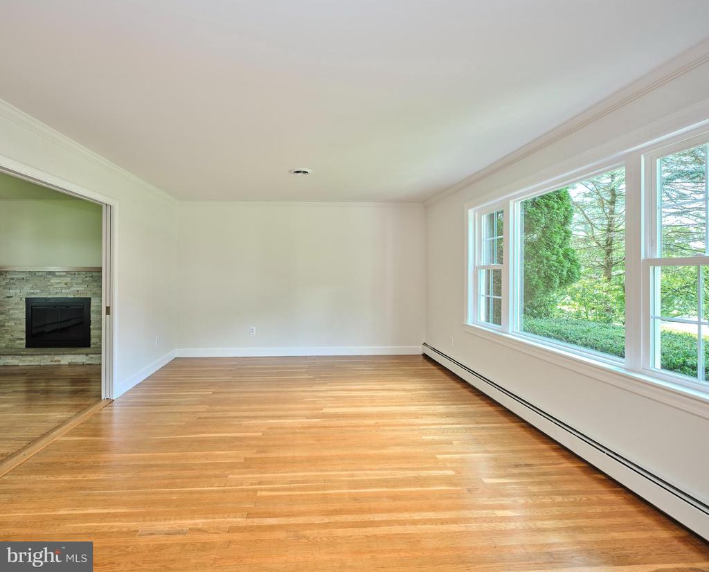 60 HILLTOP DRIVE