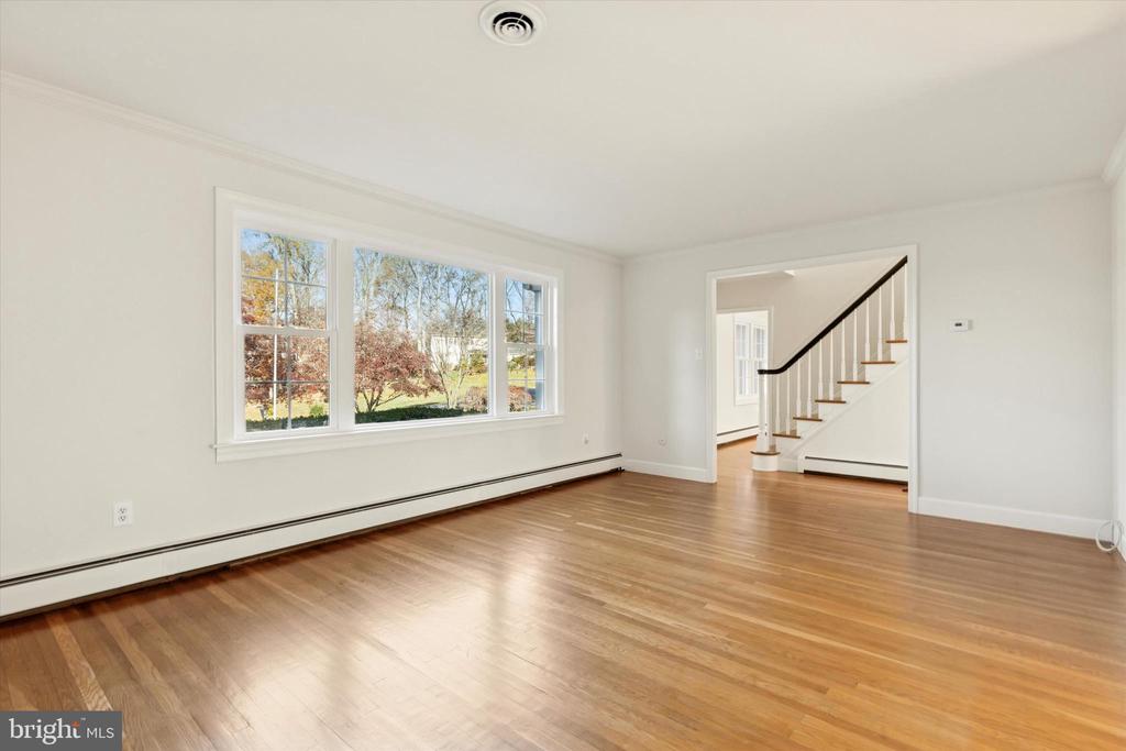 60 HILLTOP DRIVE