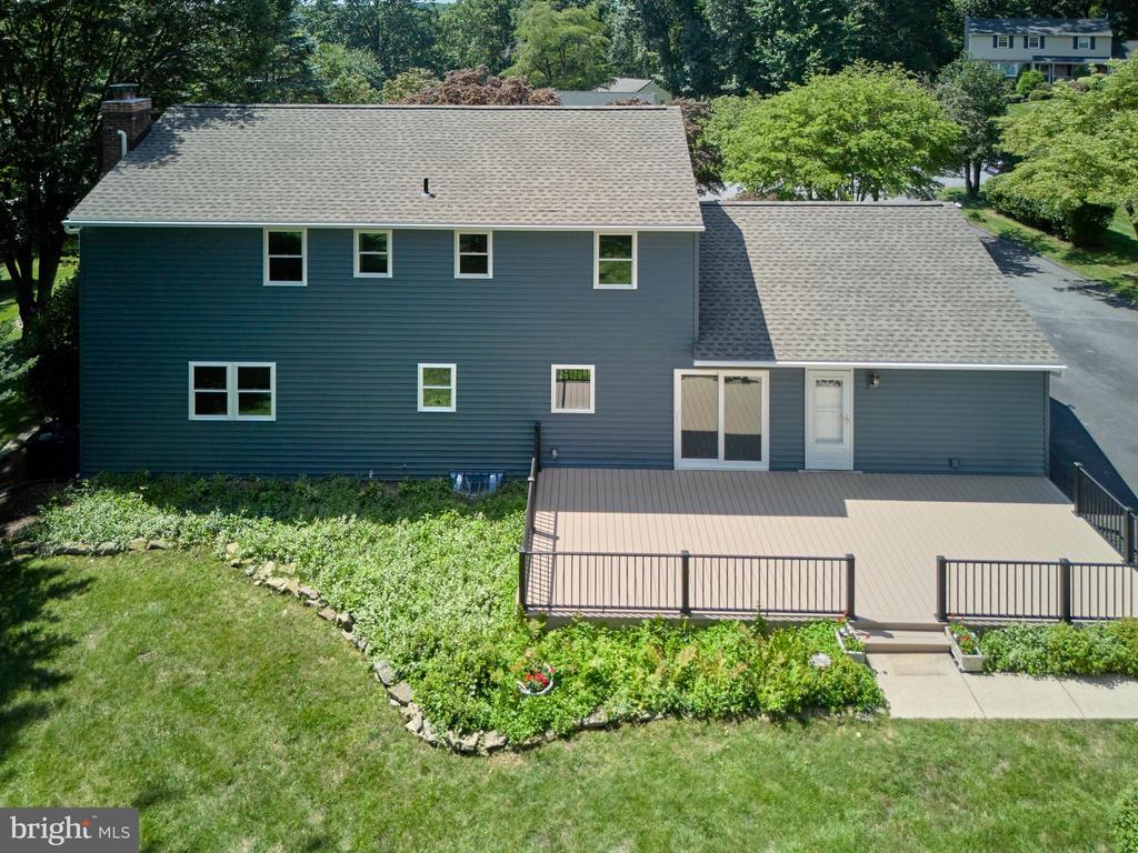 60 HILLTOP DRIVE