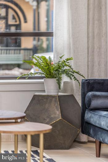 131 BRIDGE STREET 2B-2-2102