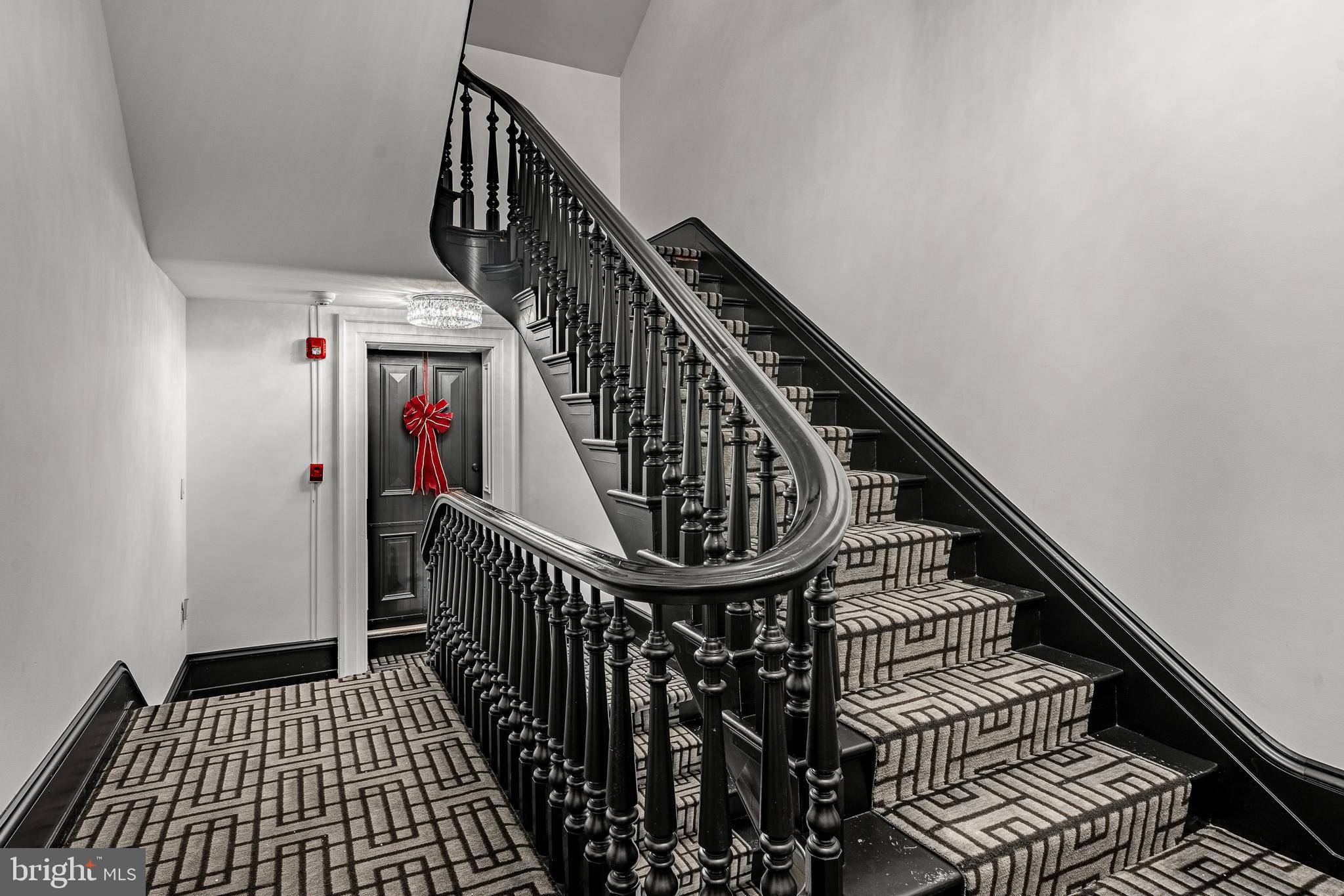 305 S WALNUT STREET 3