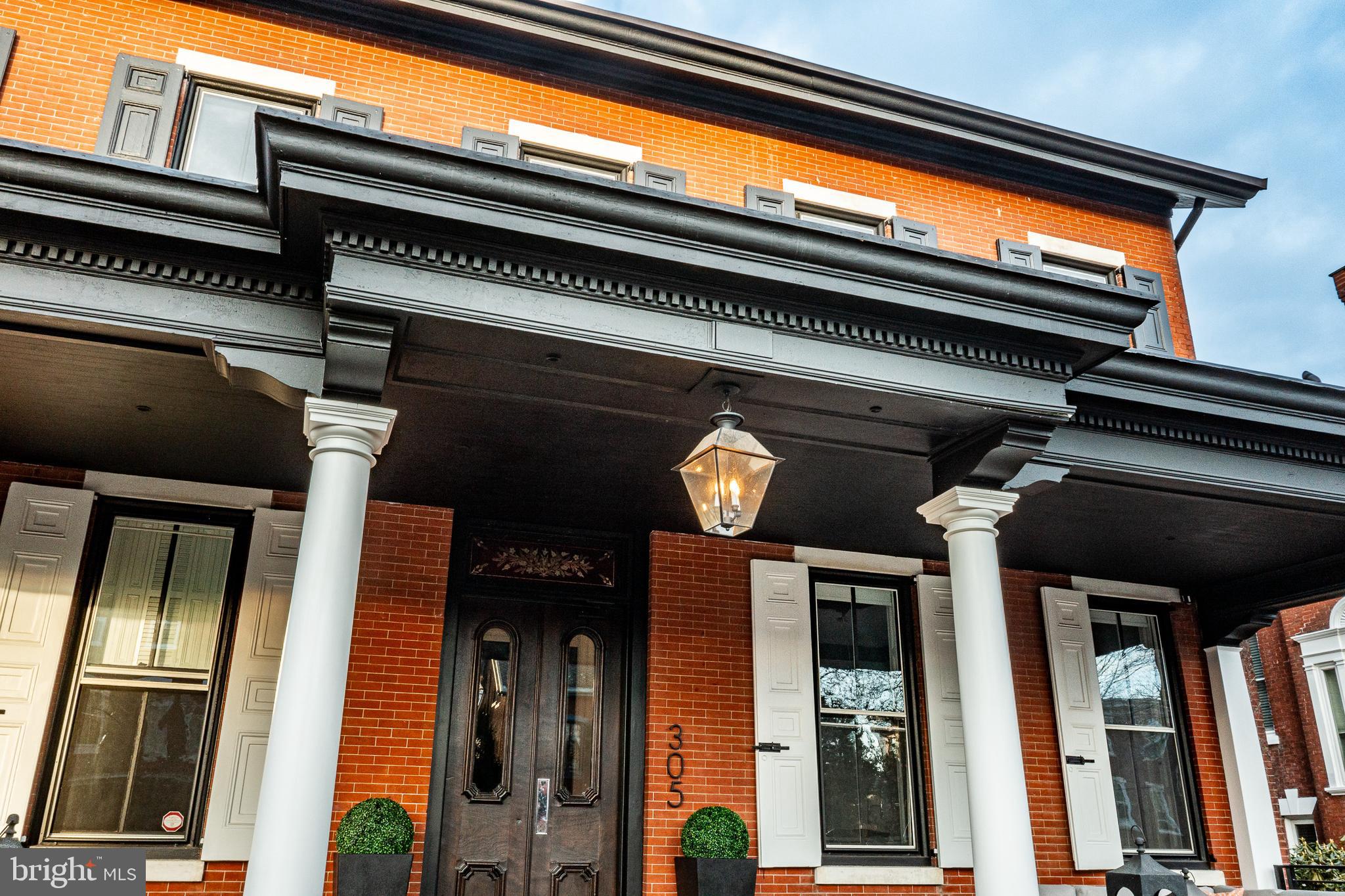 305 S WALNUT STREET 3