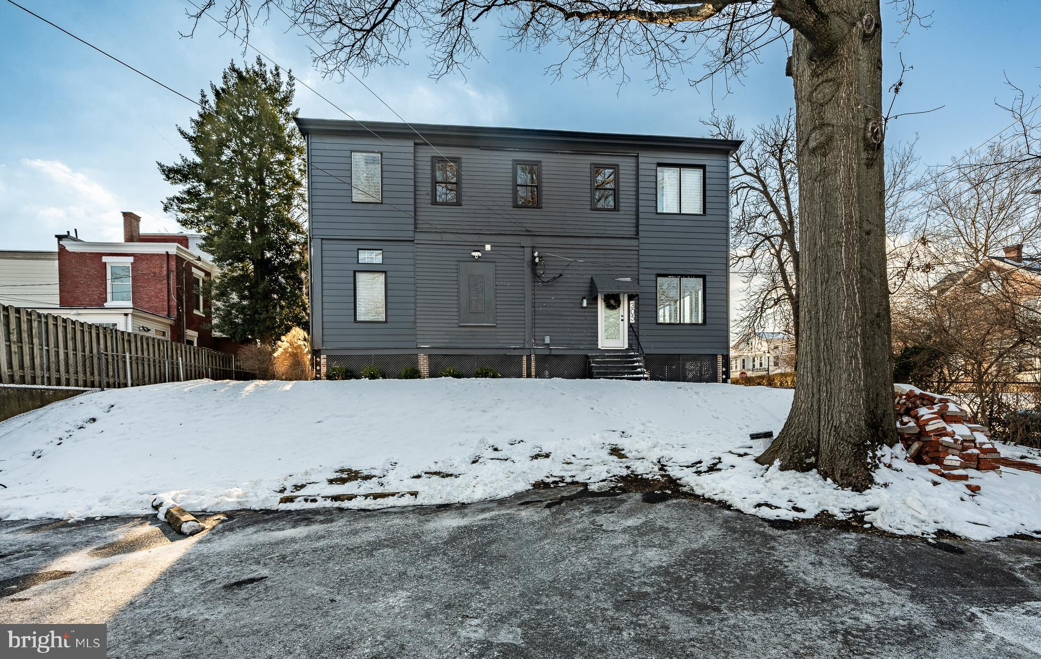 305 S WALNUT STREET 3