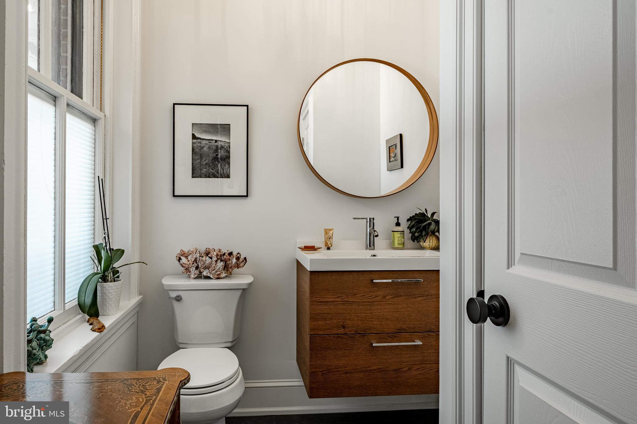 305 S WALNUT STREET 3