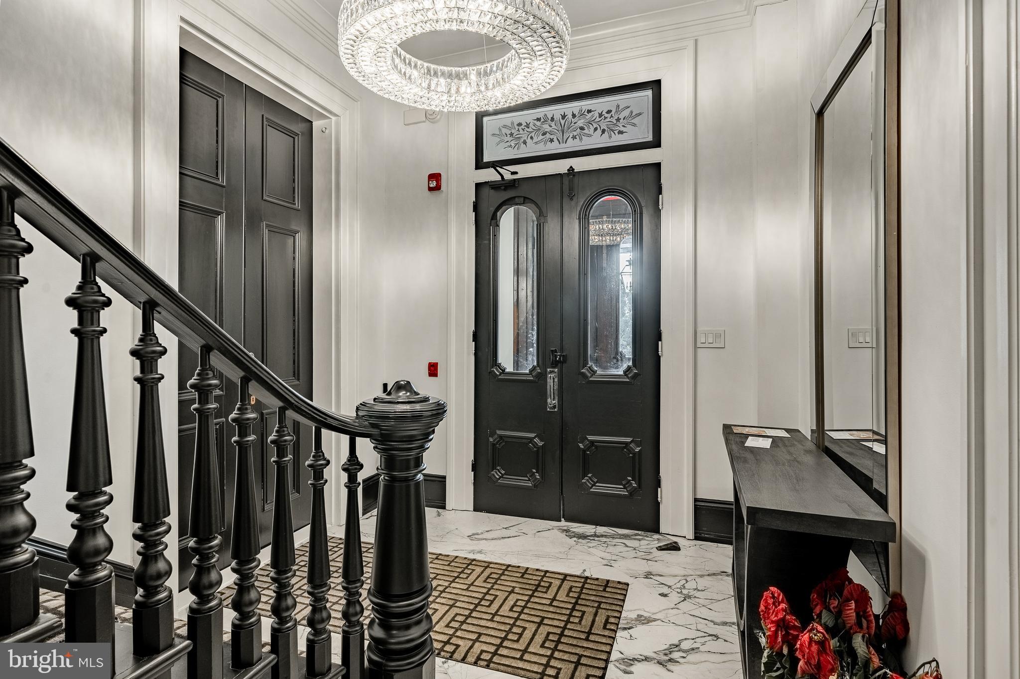 305 S WALNUT STREET 3