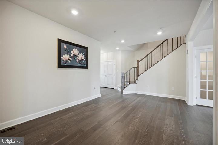 325 PIPER LANE