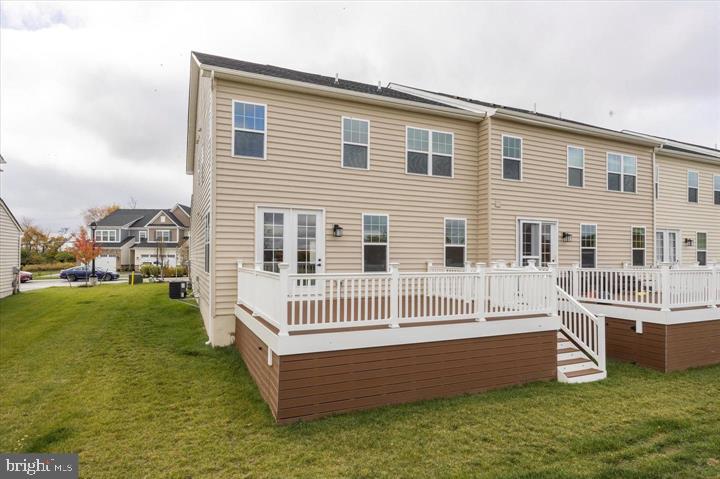 325 PIPER LANE