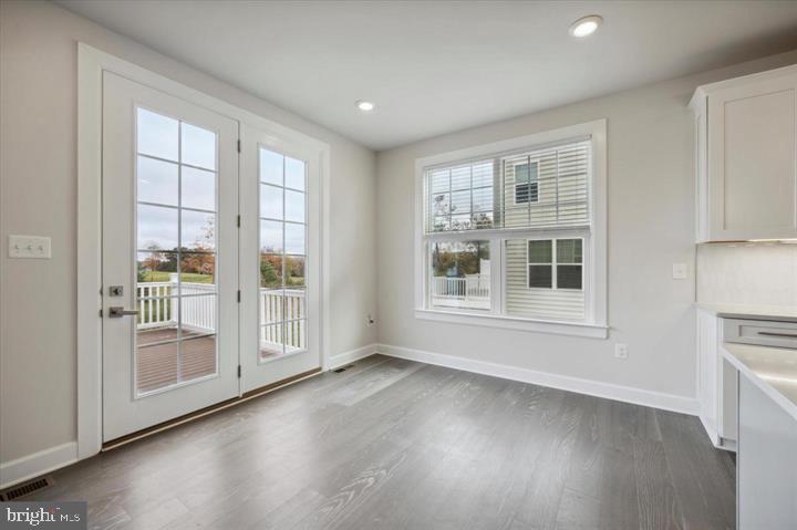 325 PIPER LANE