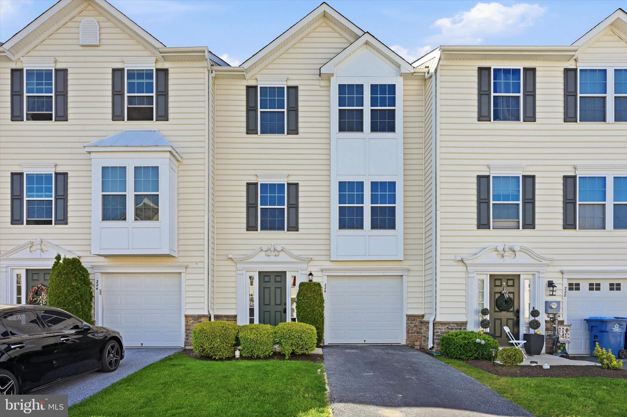 226 BARDEL DRIVE 226