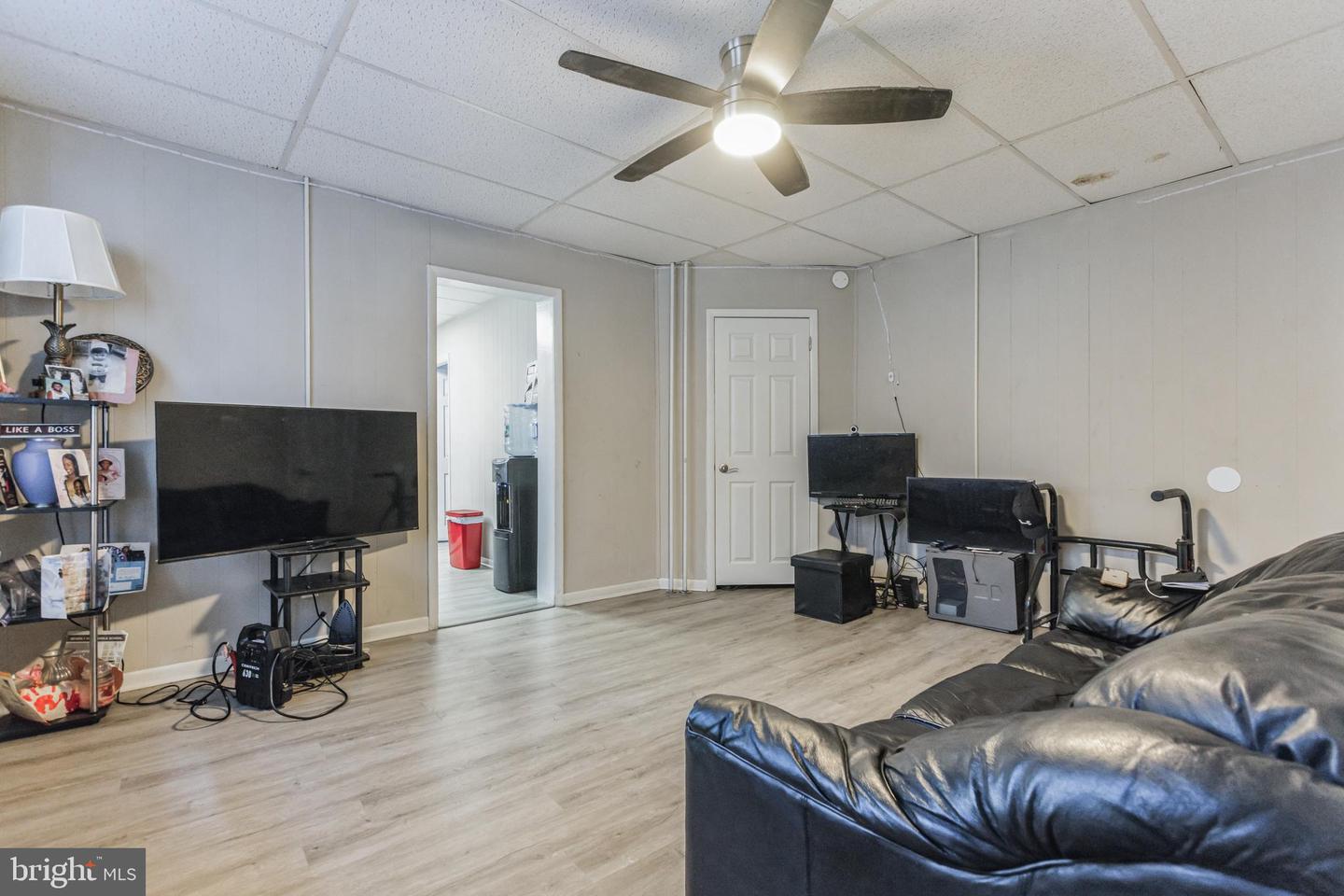 131 MacDade Blvd