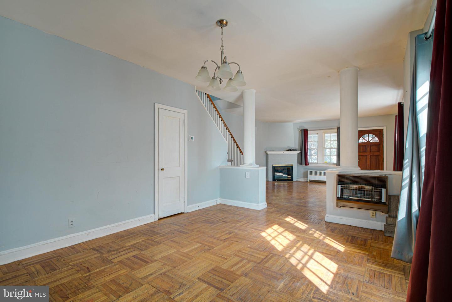 606 Fern St