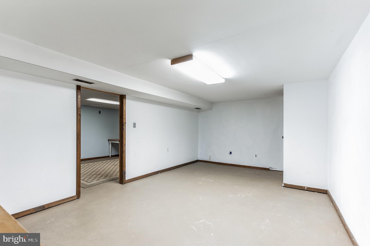 108 Maple Ave