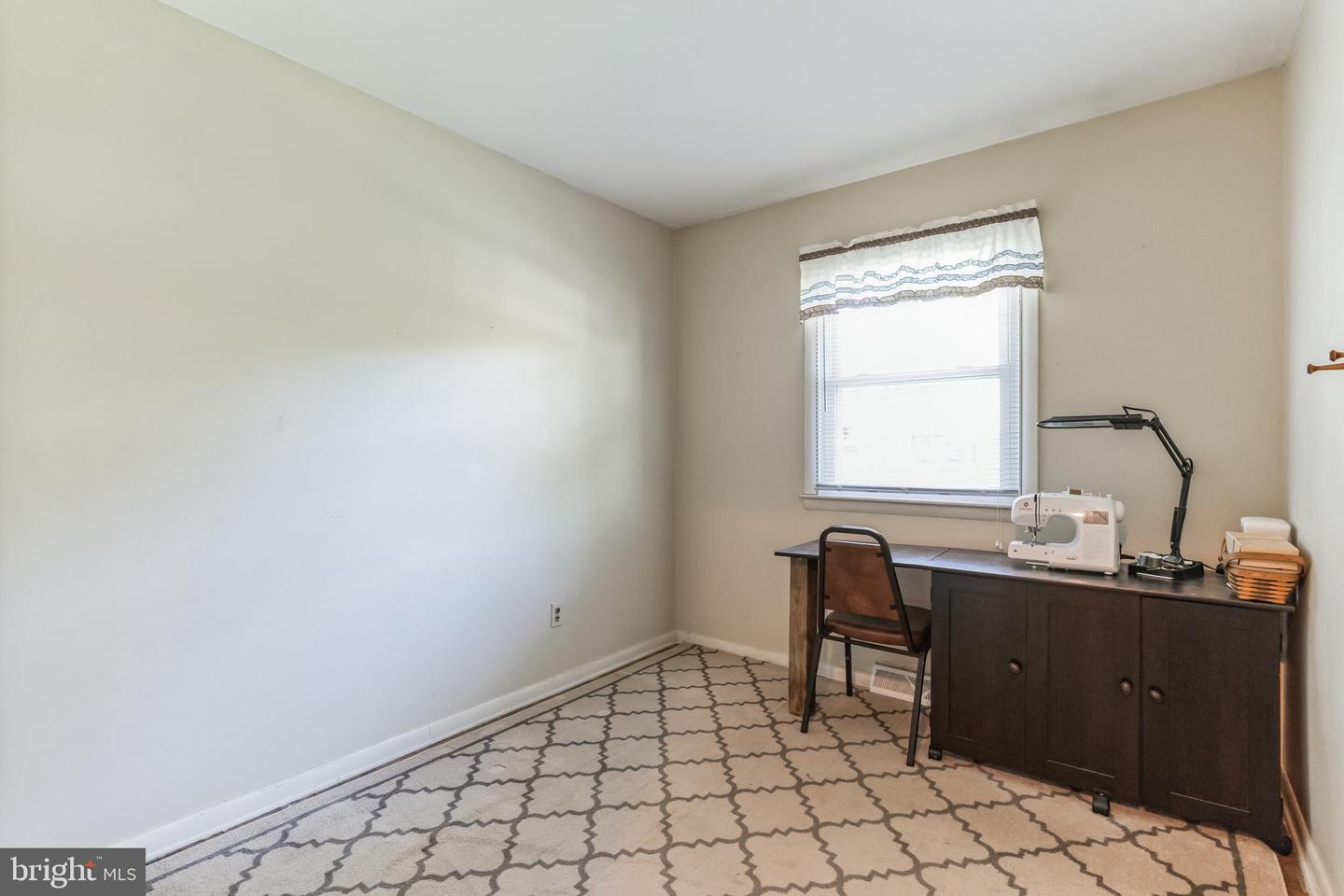 108 Maple Ave