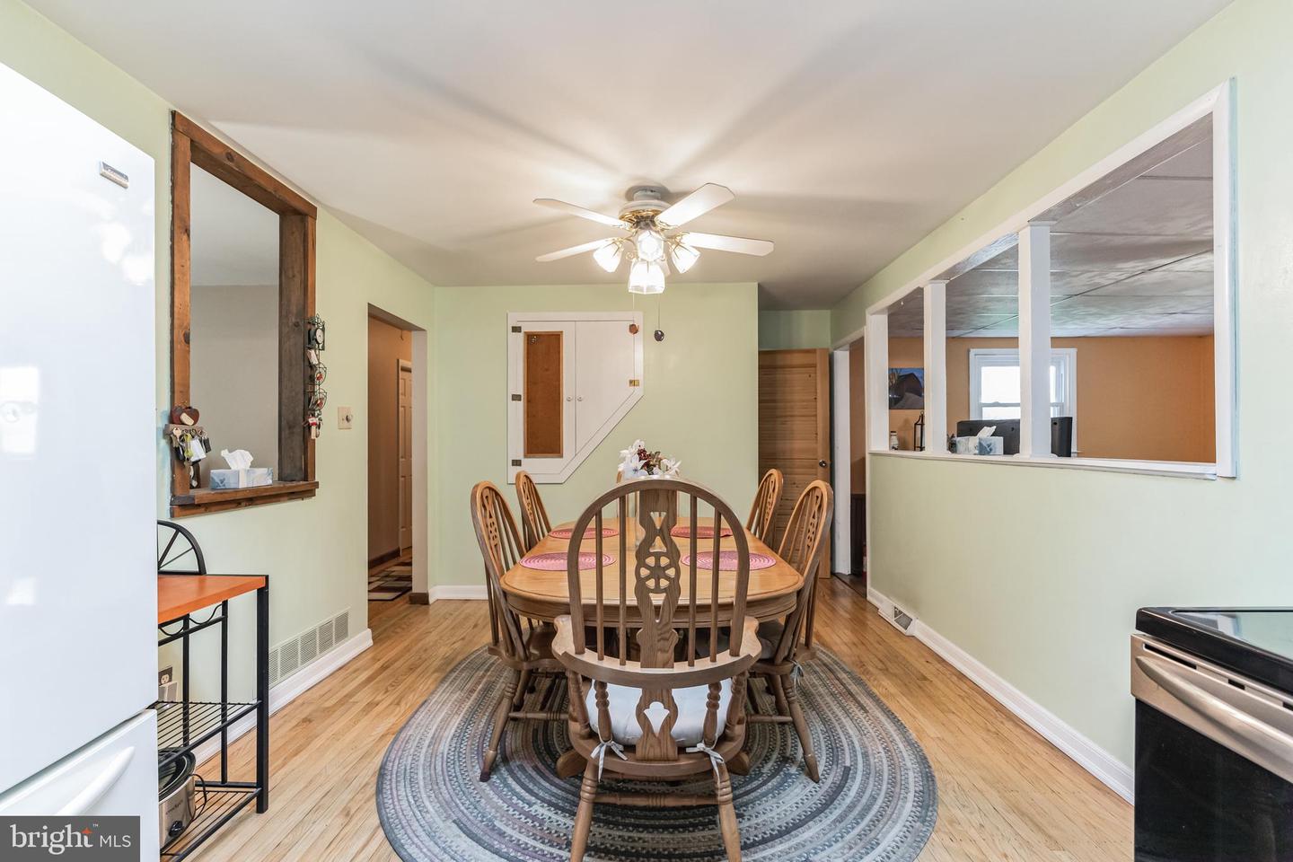 108 Maple Ave
