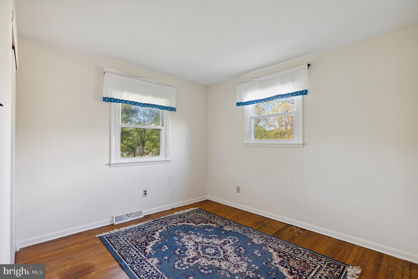 108 Maple Ave