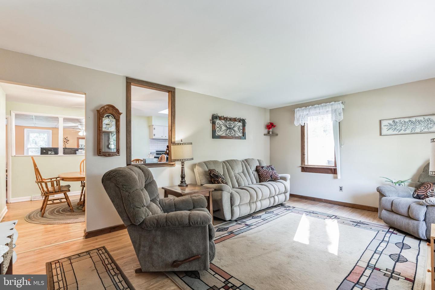 108 Maple Ave