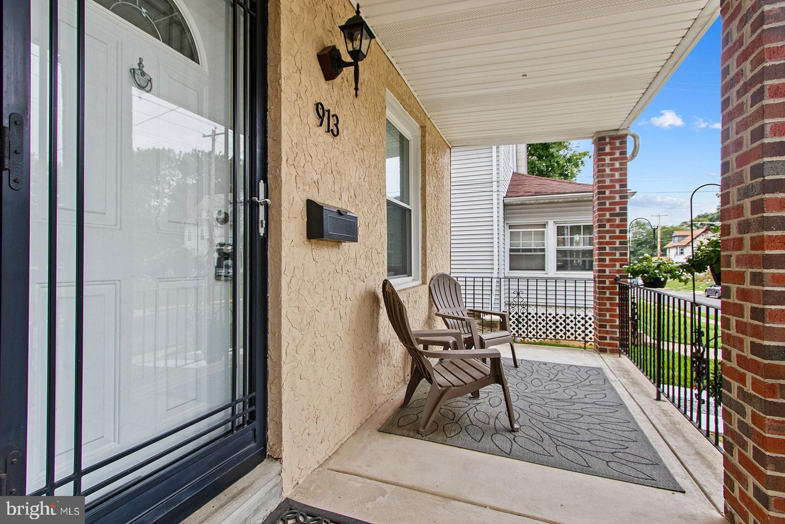 913 Bartram Ave