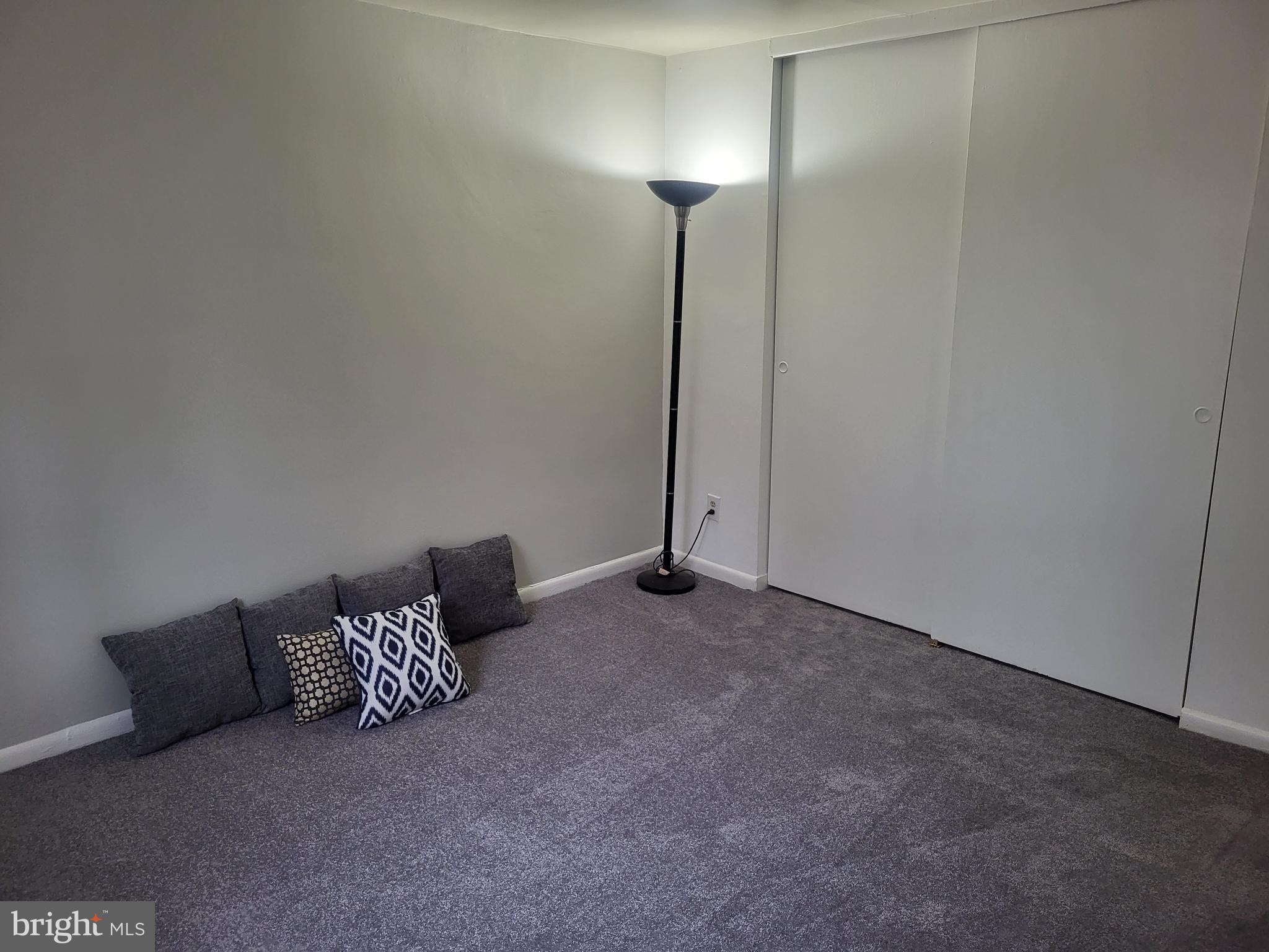 100 E Glenolden Ave #E19