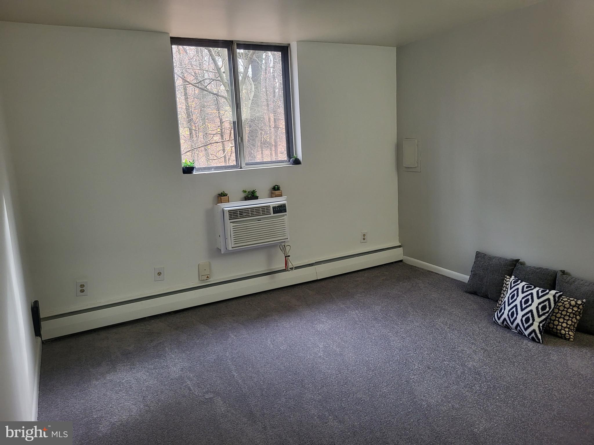 100 E Glenolden Ave #E19