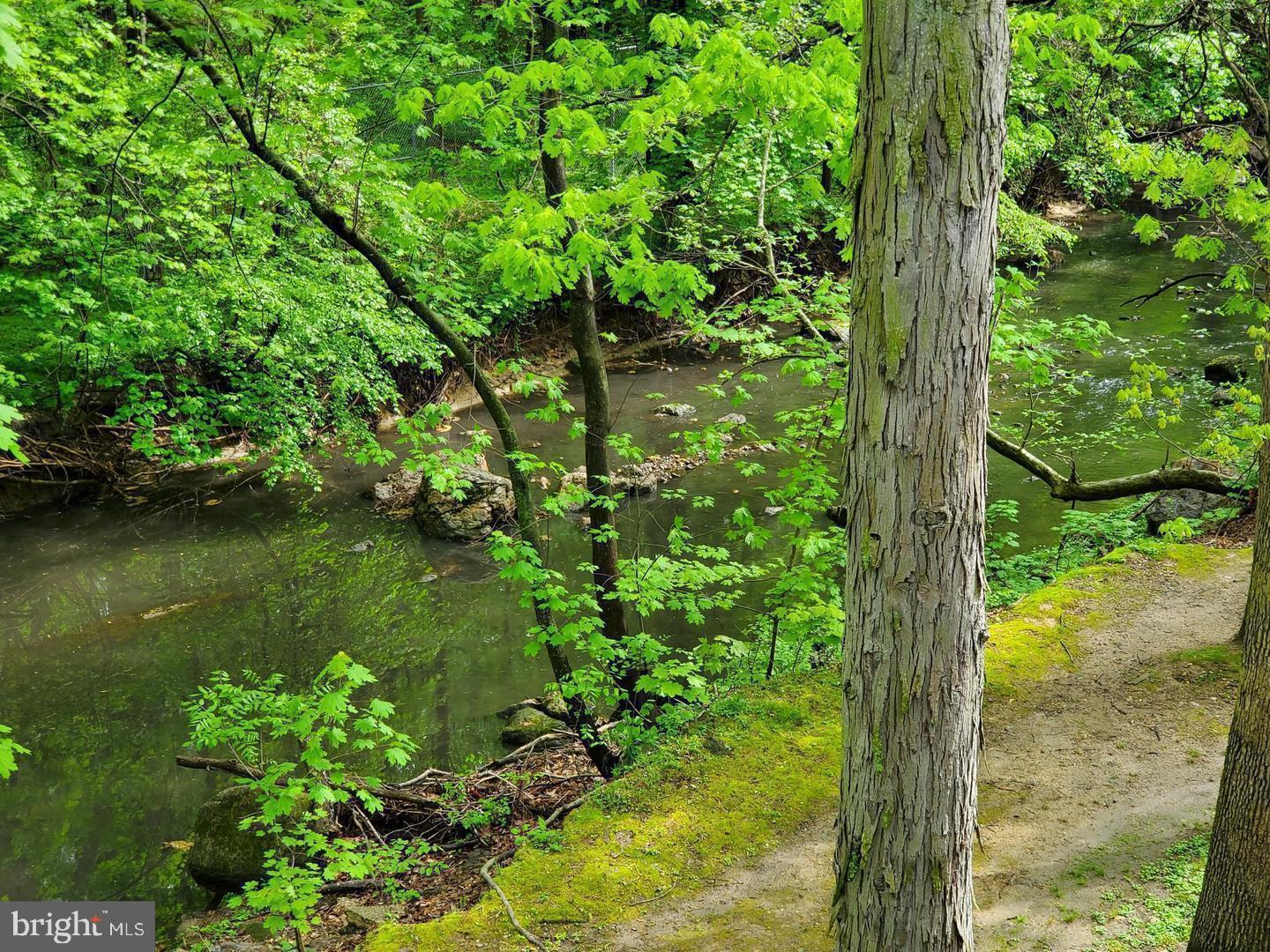 100 E Glenolden Ave #E19