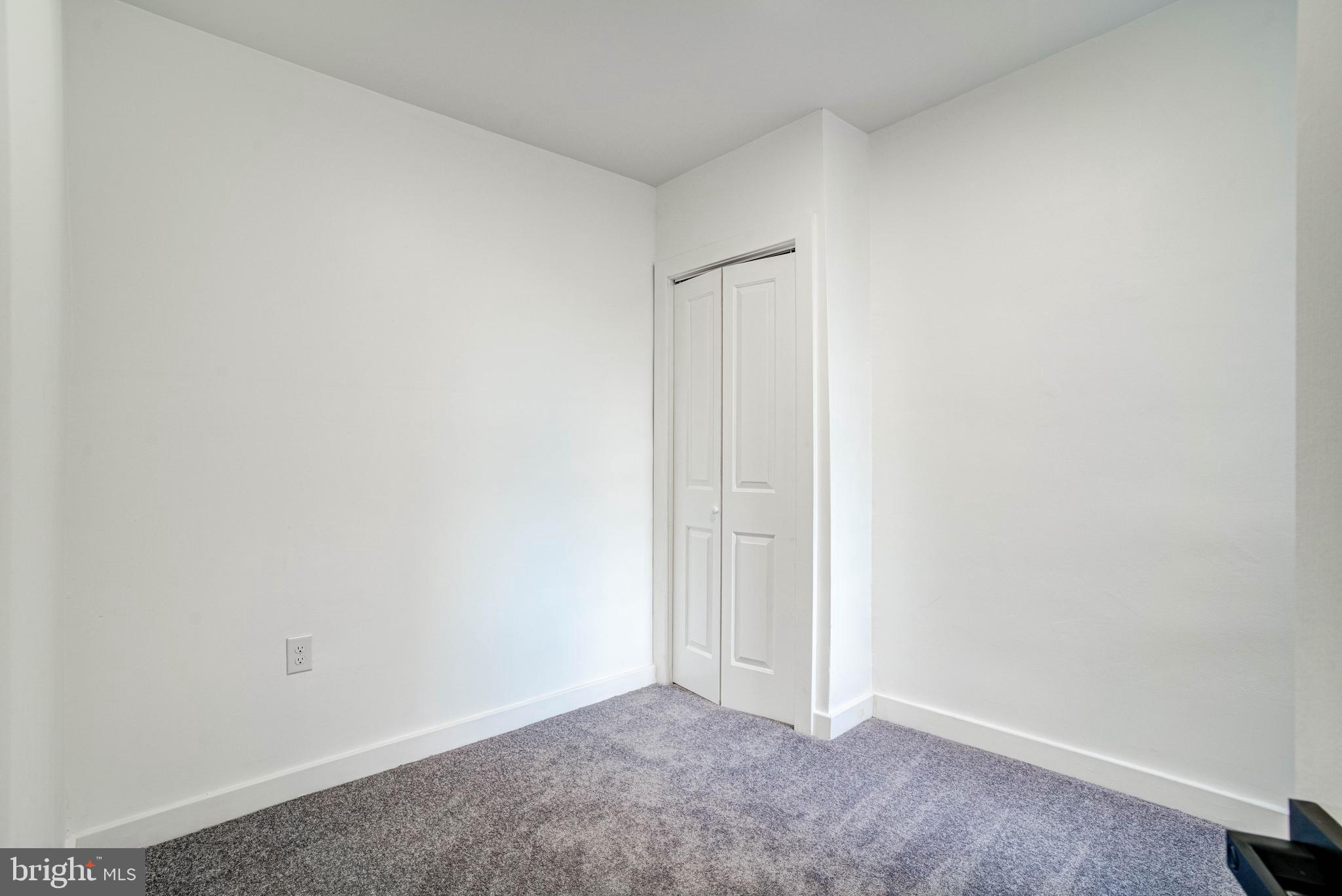 64 N MacDade Blvd