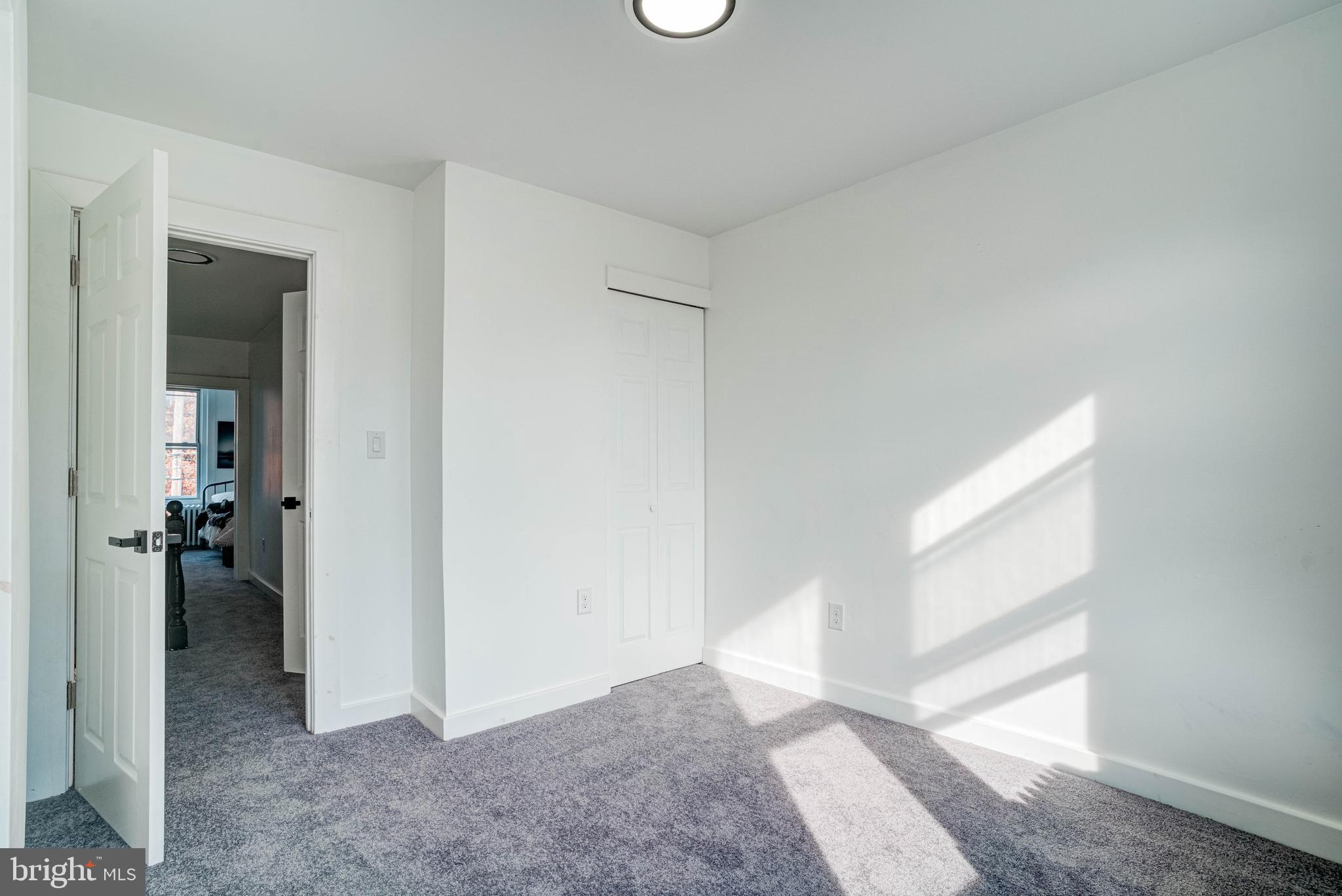 64 N MacDade Blvd