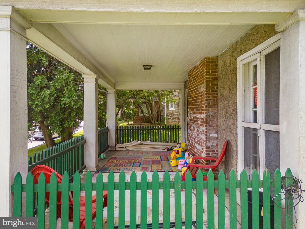 223 E Park Rd