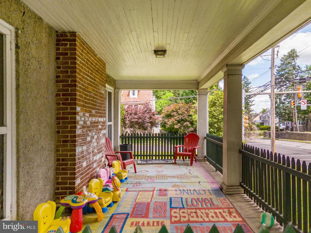 223 E Park Rd