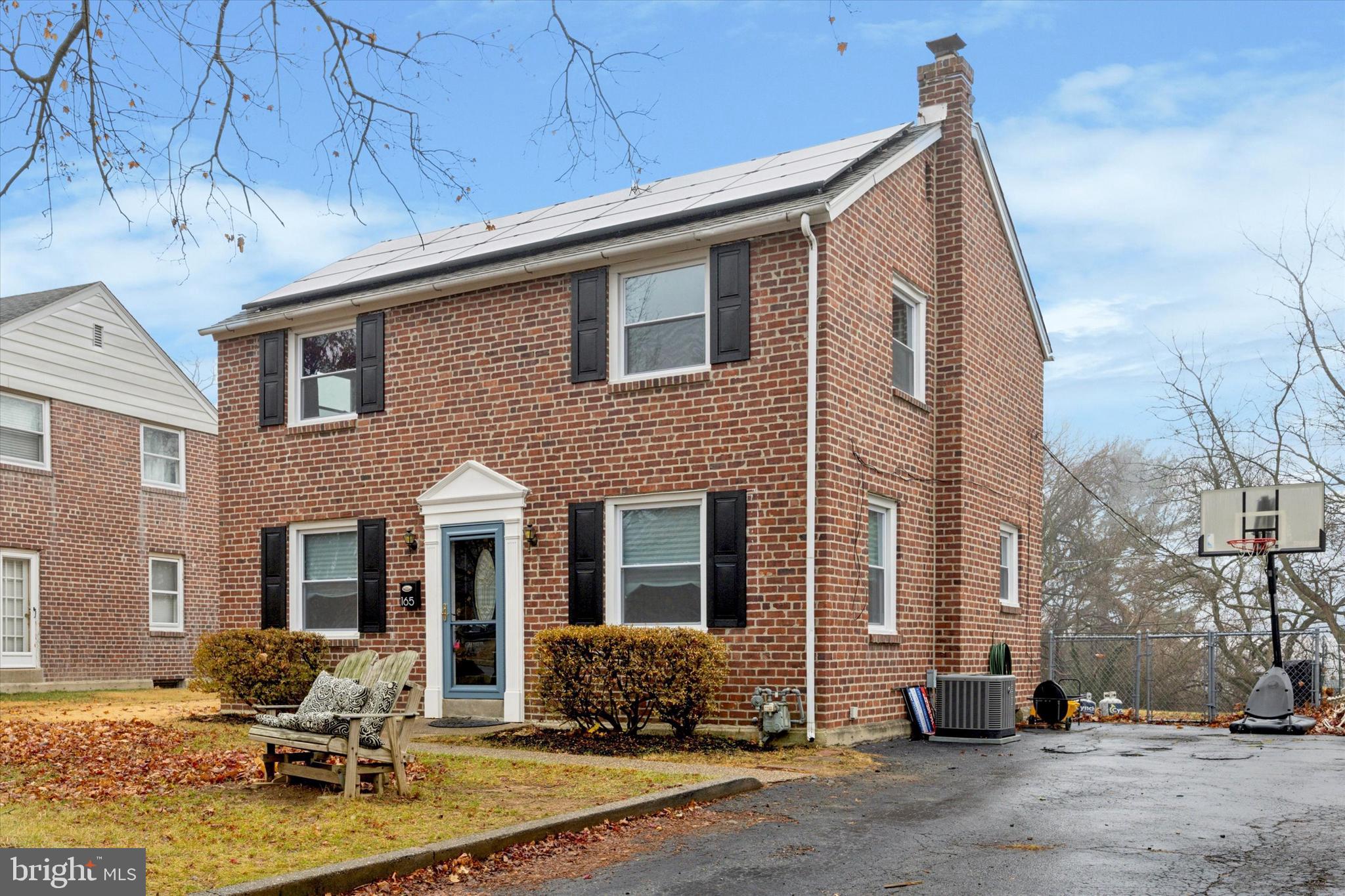 165 Netherwood Dr