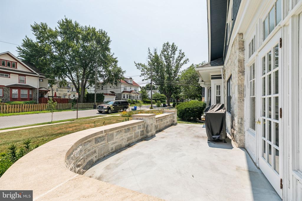 504 Forrest Ave