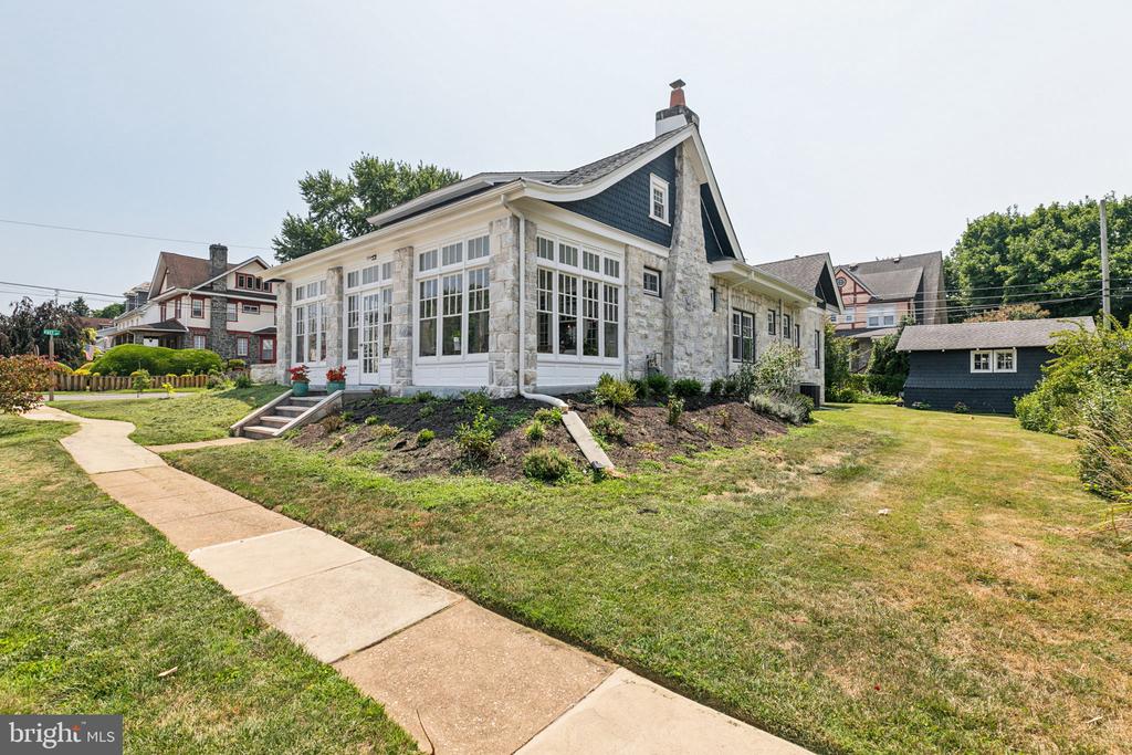 504 Forrest Ave