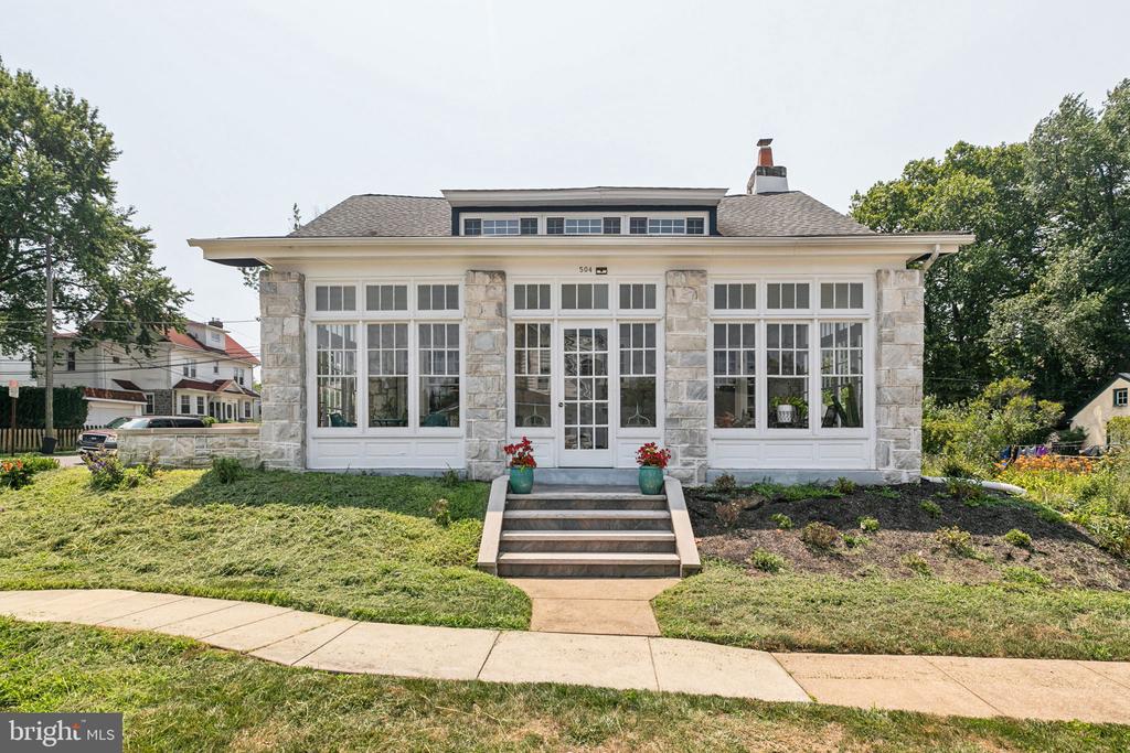 504 Forrest Ave