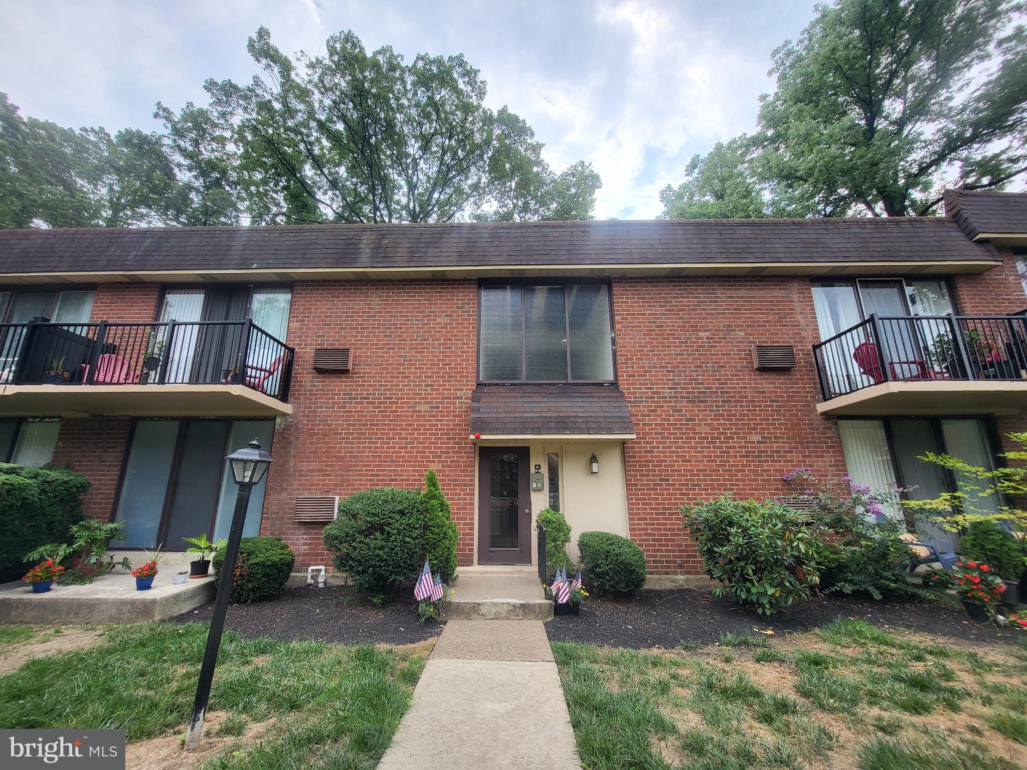 100 E Glenolden Ave #E-16