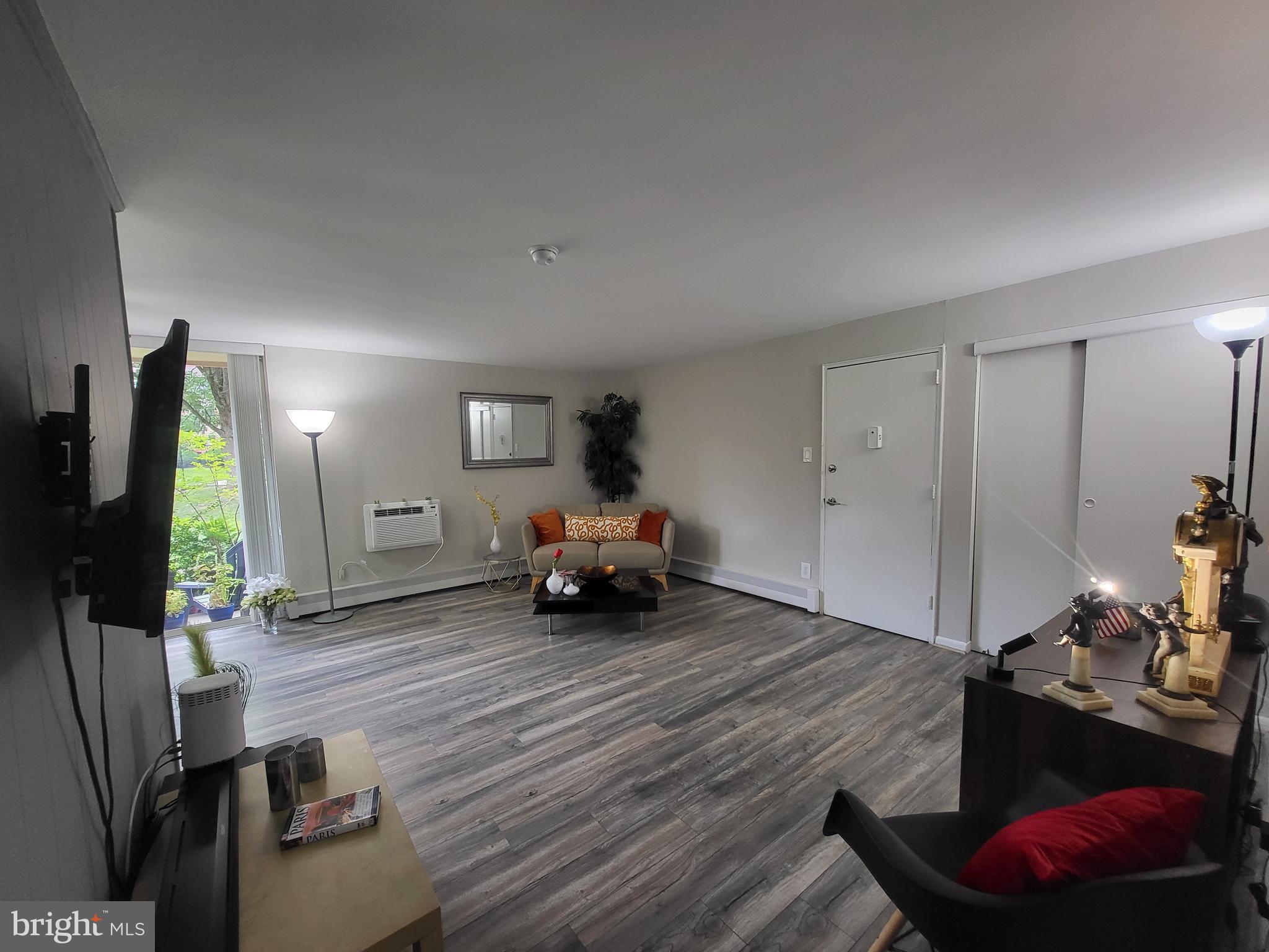 100 E Glenolden Ave #E-16