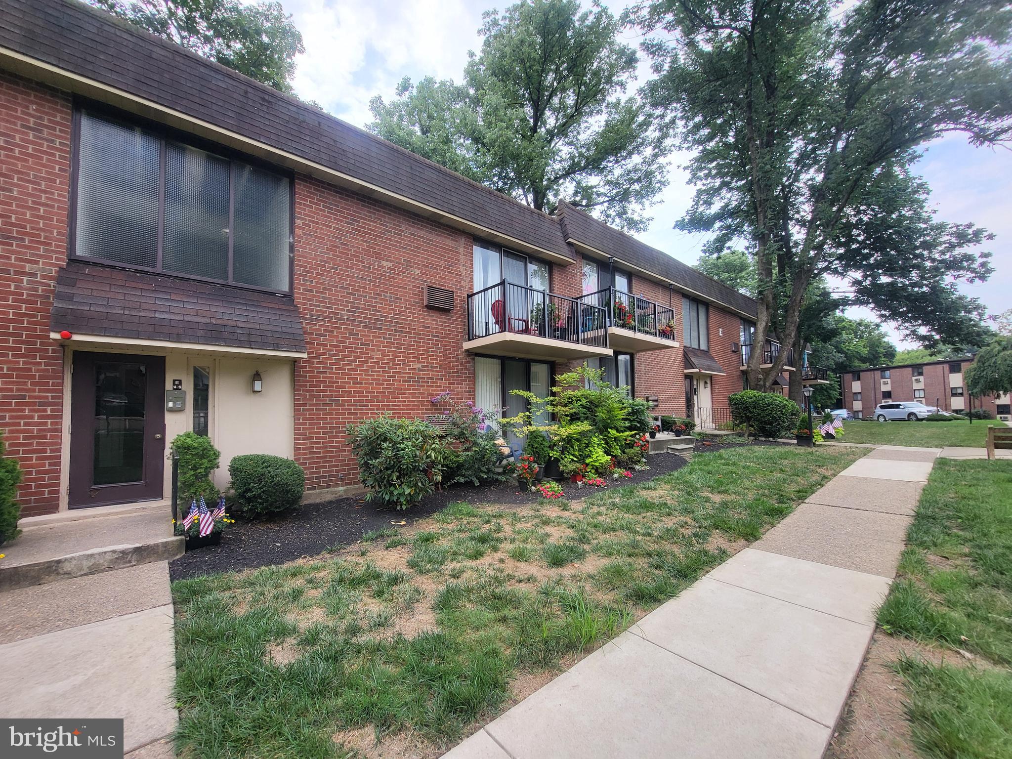 100 E Glenolden Ave #E-16