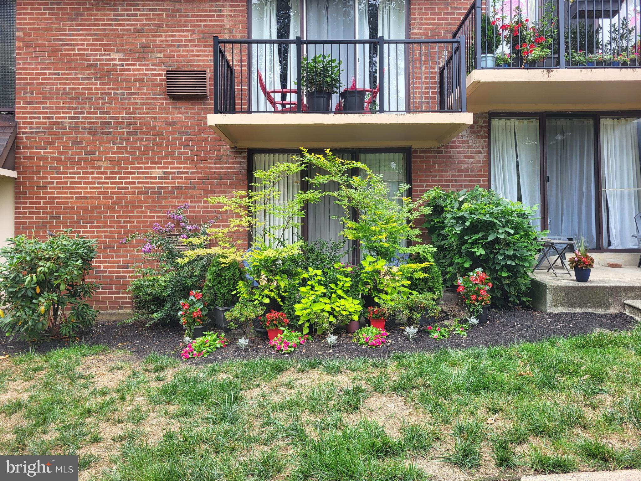 100 E Glenolden Ave #E-16