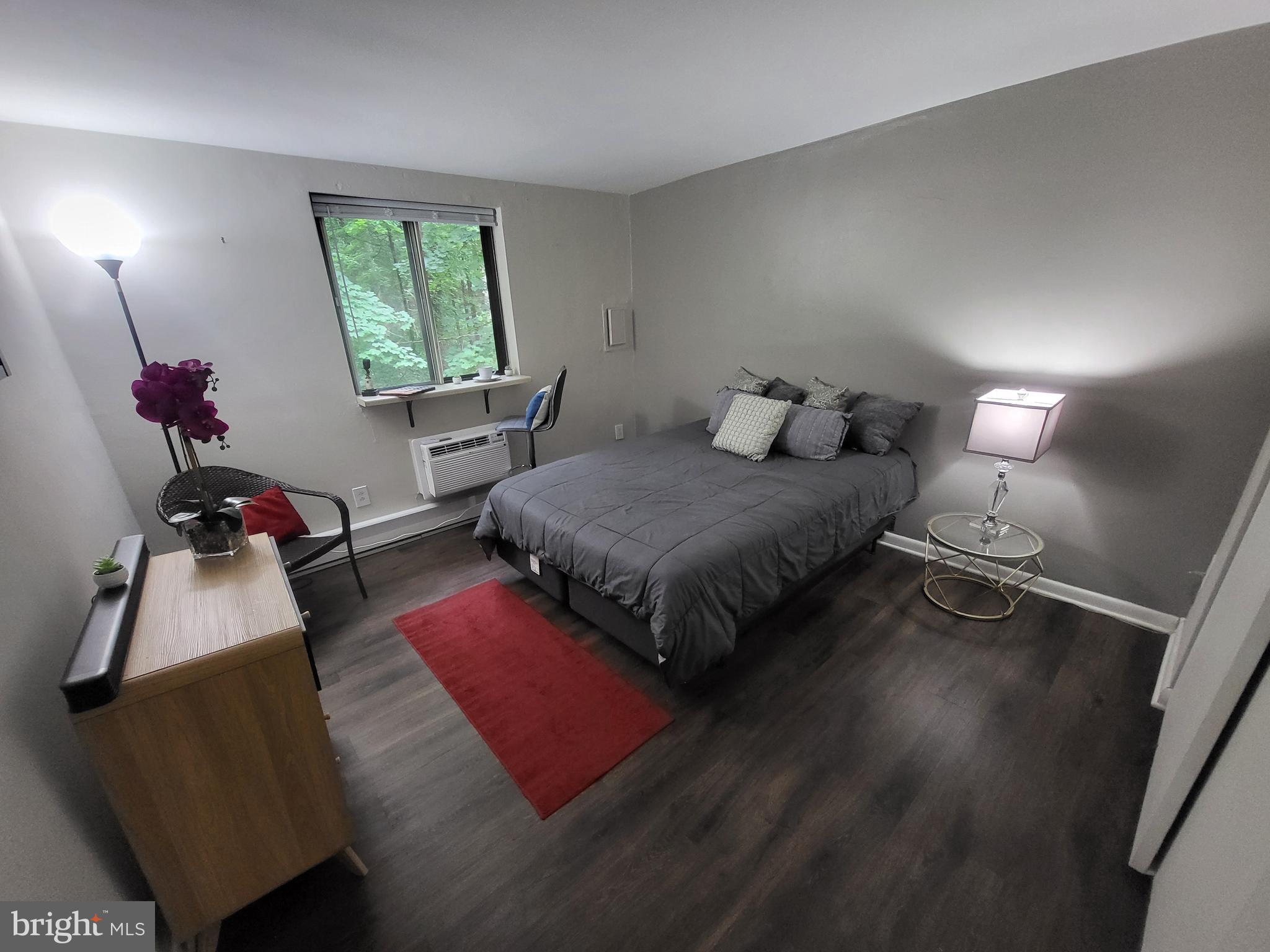 100 E Glenolden Ave #E-16