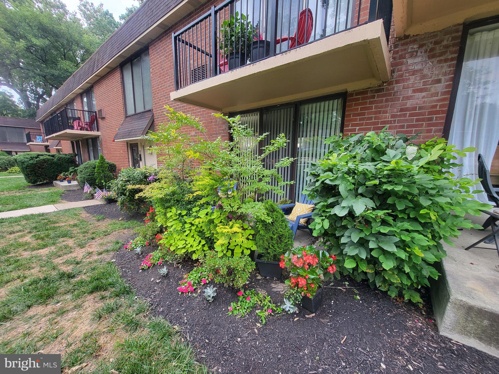 100 E Glenolden Ave #E-16