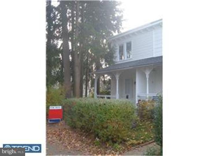 216-B VERNON ST