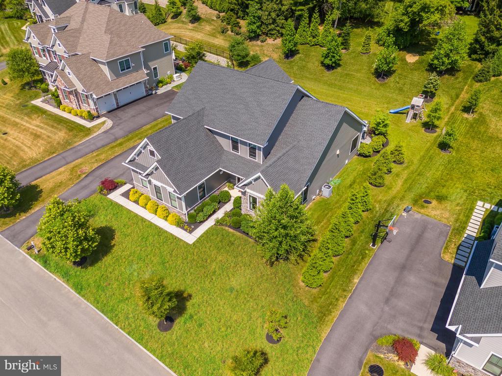 109 Harvard Ln