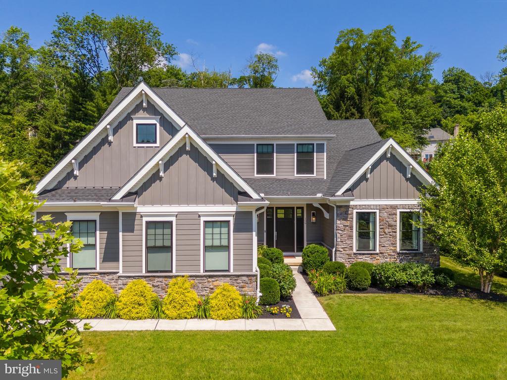 109 Harvard Ln