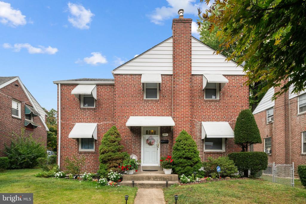 1104 Serrill Ave