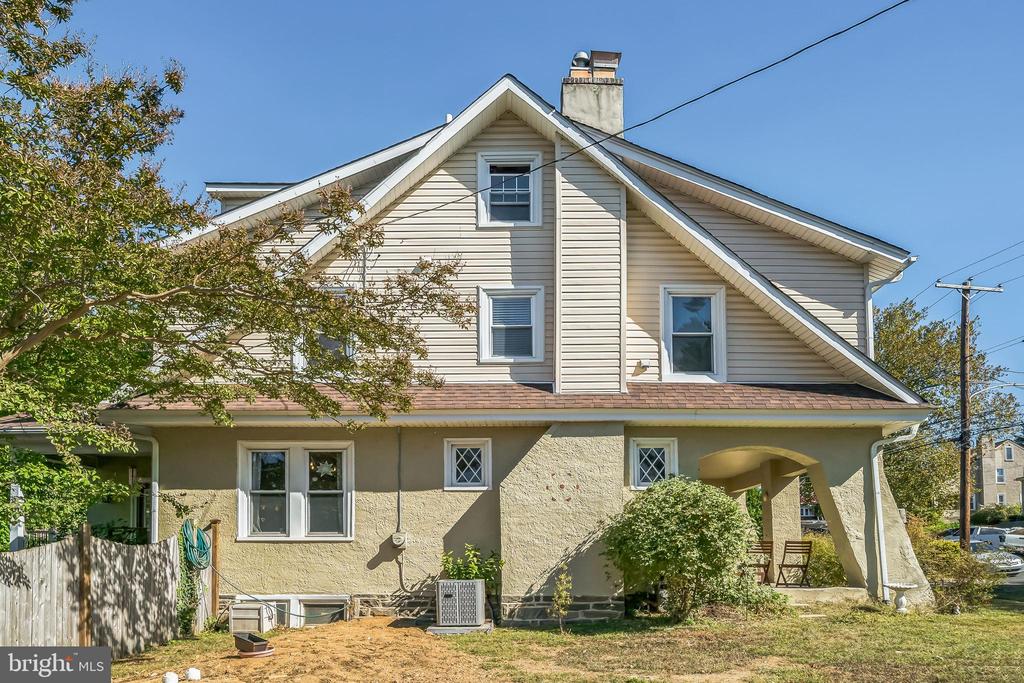 140 S Lynn Blvd